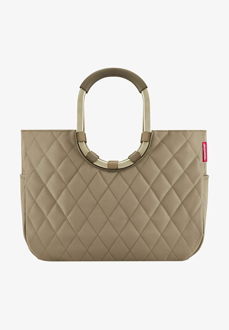 Gepolsterte beige Tragetasche mit einem glatten, abgerundeten Metallgriff. Verfügt über Seitentaschen und ein dezentes Logo an der Seite zur Identifizierung.