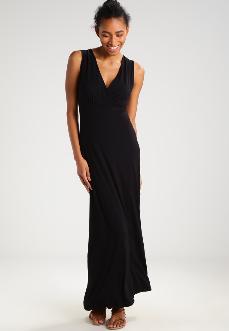 Zalando Essentials Maxi dress black Zalando.co.uk