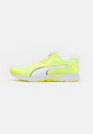 SPEED 500 - Neutrální běžecké boty - fizzy yellow/white