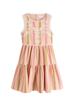 Ärmelloses pinkes Kleid mit beigen und weißen vertikalen Streifen, Blumenstickerei auf dem Oberteil und einem gerafften stufigen Rock.