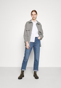 Levi's® CLASSIC SHIRT - Overhemdblouse - bright white
