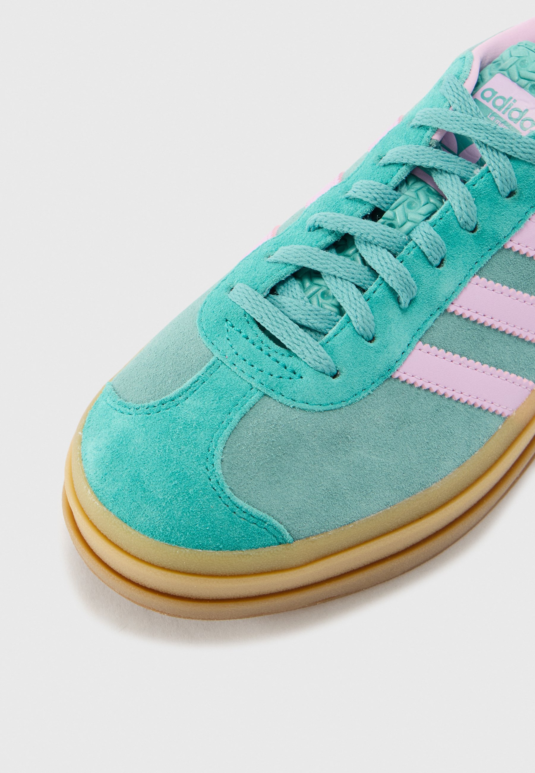 ハル③ adidas Originals GAZELLE BOLD - Sneakers low - powder teal/bliss