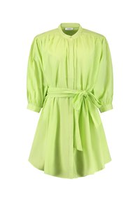 Abito verde lime brillante realizzato in tessuto leggero, con colletto, maniche lunghe a sbuffo, chiusura frontale con bottoni e vita legata.