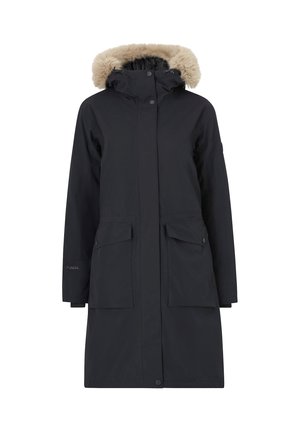 Zwarte waterdichte parka met een met bont gevoerde capuchon, drukknopen aan de voorkant, twee grote klep zakken en een lange, rechte silhout. 