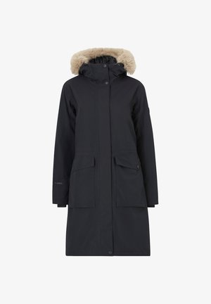 Czarny wodoodporny parka z kapturem wyłożonym futrem, z przodu na zatrzaski, dwoma dużymi kieszeniami z klapami oraz długą, prostą sylwetką.