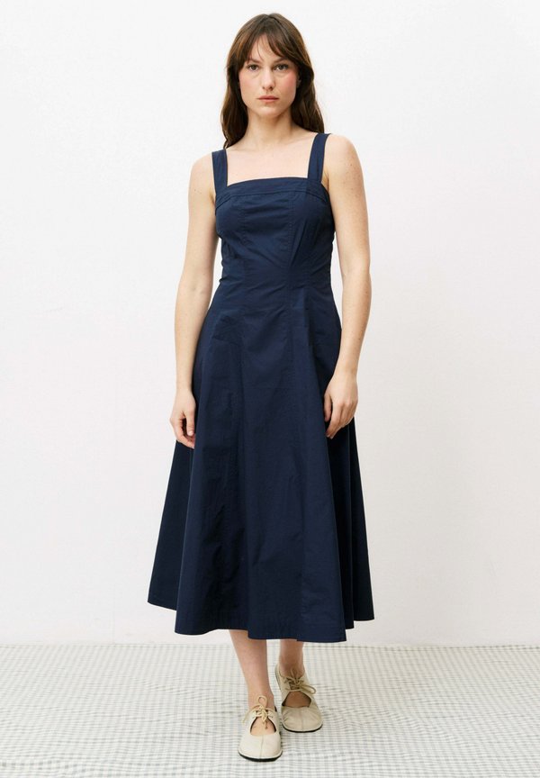 ALFREDA - Freizeitkleid - bleu marine