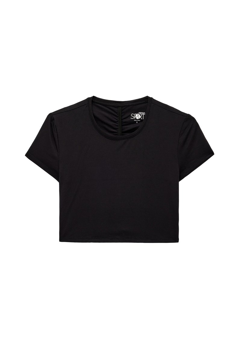Camiseta negra corta hecha de tejido elástico, con mangas cortas, un escote redondeado y un sutil detalle en la parte posterior con una abertura estrecha.