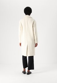 BOSS CAYLINA - Abrigo de invierno - open white