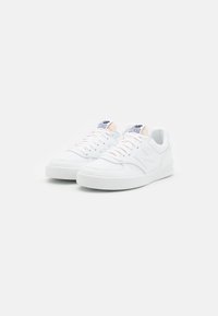 New Balance CT300 UNISEX - Sapatilhas - white
