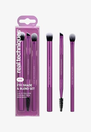 Real Techniques, EYE: SHADE + BLEND - Øjenskyggebørste