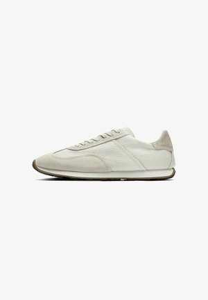 Massimo Dutti, MILLED NAPPA LEATHER SNEAKER - Trainers - white