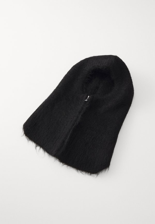 BALL FLUFFY BALACLAVA UNISEX - Beanie4