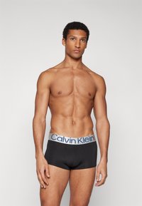 Calvin Klein Underwear LOW RISE TRUNK 3 PACK CKR STEEL MICRO - Bokserbriefs - black/multicolor