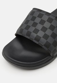 Vans LA COSTA SLIDE ON UNISEX - Natikače - black