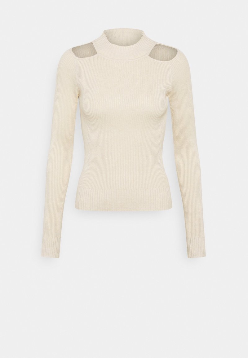 Cremfarbener, gerippter Pullover mit langen Ärmeln, hohem Kragen und Schulterauschnitten. Weiche Textur, figurbetontes Design und minimalistischer Stil ohne Muster.