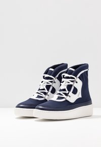 Aigle Botines con plataforma - dark blue