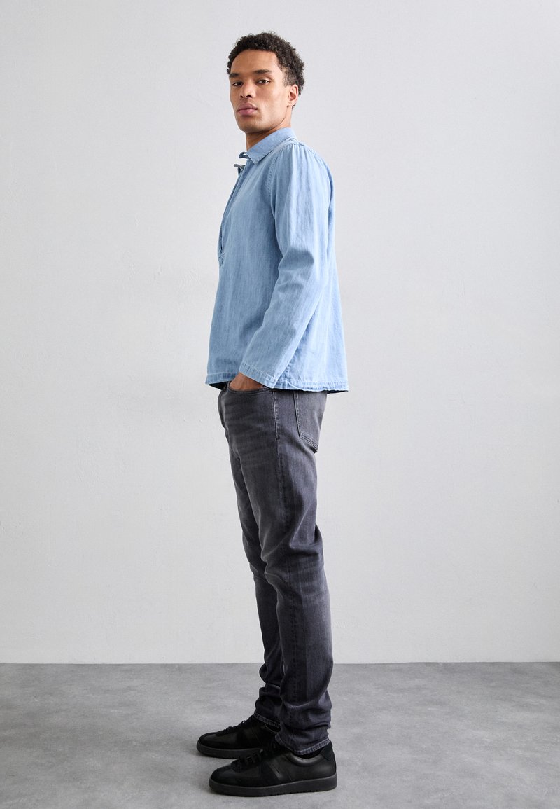 Tiger of Sweden PISTOLERO Jeans Slim Fit black/schwarz