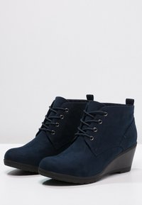 Marco Tozzi Enkelkaarsjes - dark blue
