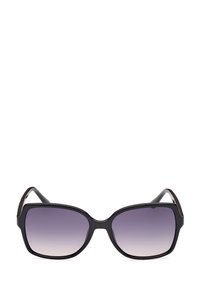 Gafas de sol negras con lentes cuadrados que presentan un tinte degradado de púrpura oscuro a claro. Montura negra sólida con un acabado suave.