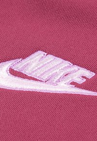 Nike Sportswear PROPUS COLOR BLOCKED UNISEX - Träningsset - sweet beet