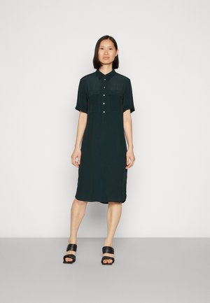 QUINTY - Kjole - forest green