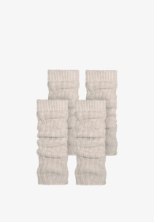 Hellgraue gerippte Beinwärmer mit einem strukturierten Strickmuster, die oben breite, geraffte Bündchen aufweisen. Vier Stück zusammen gruppiert.