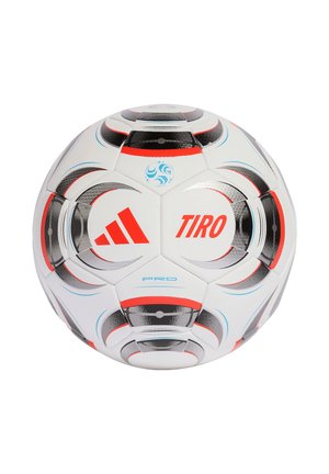 Biała piłka piłkarska Adidas z czarnymi, czerwonymi i niebieskimi akcentami, z napisami „TIRO” i „PRO” na panelach.
