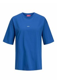 Niebieska bawełniana koszulka z krótkimi rękawami, okrągłym dekoltem oraz małym białym logo "JJXX" na środku klatki piersiowej. Gładka, jednolita faktura.