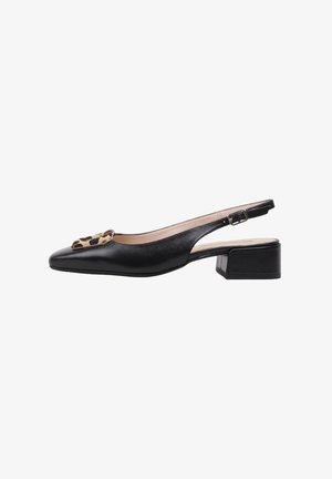 Chaussure slingback en cuir noir avec un petit talon carré et un accent en imprimé léopard à l'avant. Caractéristiques d'un bout pointu et d'une bride réglable.