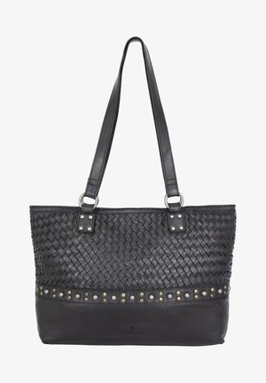 Sac fourre-tout en cuir tressé noir avec un fond en cuir lisse, orné de clous et d'accents métalliques, doté de deux poignées robustes.