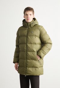 GANT ACTIVE CLOUD MID LENGTH - Vinterfrakke - juniper green