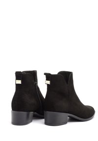 RYŁKO Ankle boot