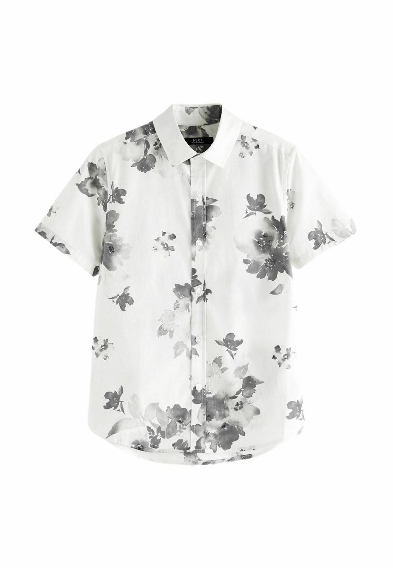 Chemise blanche à manches courtes avec boutons, imprimé floral noir et gris et col classique.
