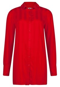Camicia rossa con bottoni, maniche lunghe, realizzata in tessuto liscio. Presenta righe verticali, un colletto classico e una vestibilità dritta.