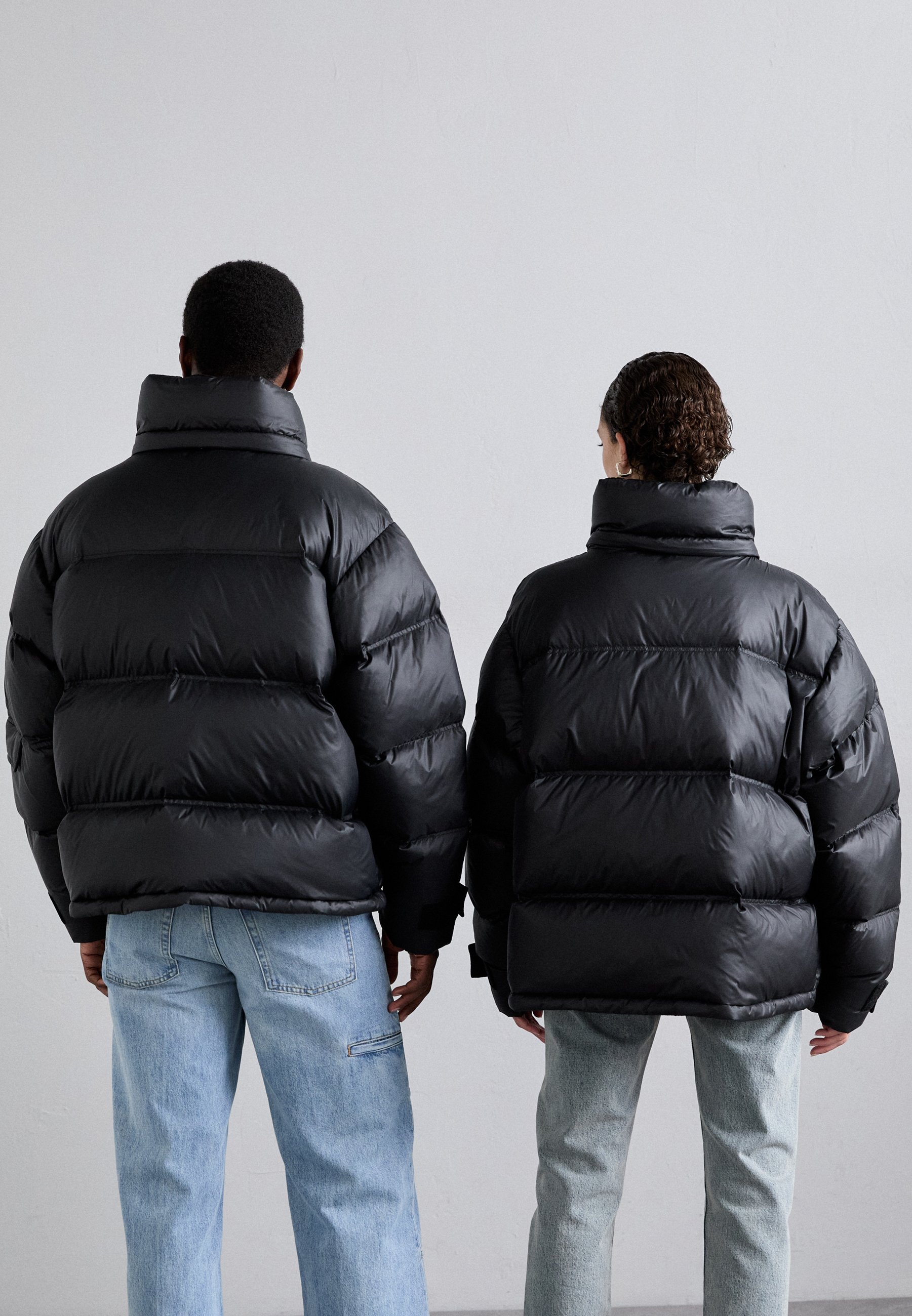 Holzweiler NARVIK SHORT JACKET UNISEX - Down jacket - black - Zalando