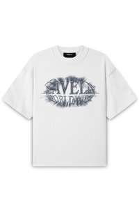 Hvid bomulds T-shirt med korte ærmer og løs pasform. Har et sort grafisk tryk med teksten "FAVELA WORLDWIDE" på forsiden.