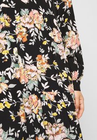 Pieces Petite Denní šaty - black