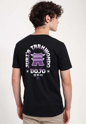STREET FIGHTER JURI S DOJO - Camiseta estampada - black