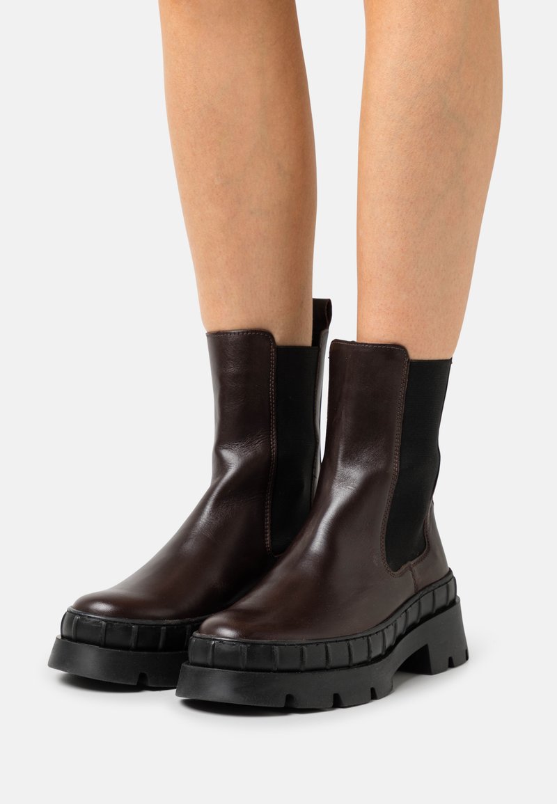 Zign LEATHER - Botas de tornozelo com plataforma - dark brown