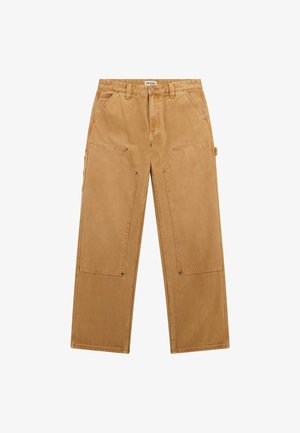 Tan baggy cargobroek gemaakt van stevig katoen, met meerdere zijzakken, ton-sur-ton stiksels en een knoopsluiting met een patch logo.