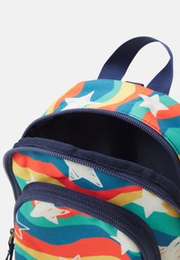Frugi LITTLE ADVENTURERS BACKPACK UNISEX - Sac à dos - multicoloured