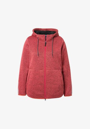 Czerwona polarowa kurtka z kapturem, z zamkiem z przodu, dwiema przednimi kieszeniami, szarym sznurkiem ściągającym i odblaskowymi akcentami na rękawach.