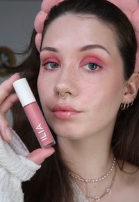 ILIA Beauty BALMY GLOSS TINTED LIP OIL - Gloss - petals
