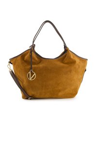 Braune Wildleder-Handtasche mit strukturierter Form, dunklen Lederakzenten, doppelten Griffen und einem runden goldenen Hardware-Logo-Detail.