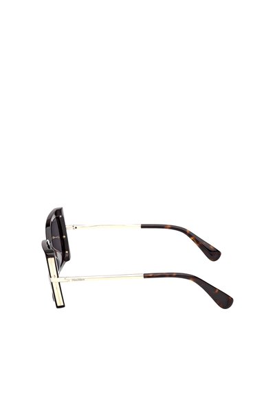 Brýle ve stylu želvoviny s robustním černým plastovým rámem, zlatě tónovanými kovovými okraji a zdobenými konci temple. Úhelníkový design a silné čočky.