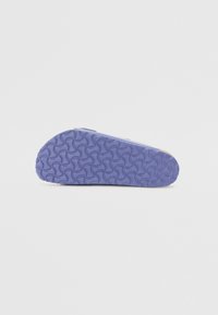 Thumbnail Image 8