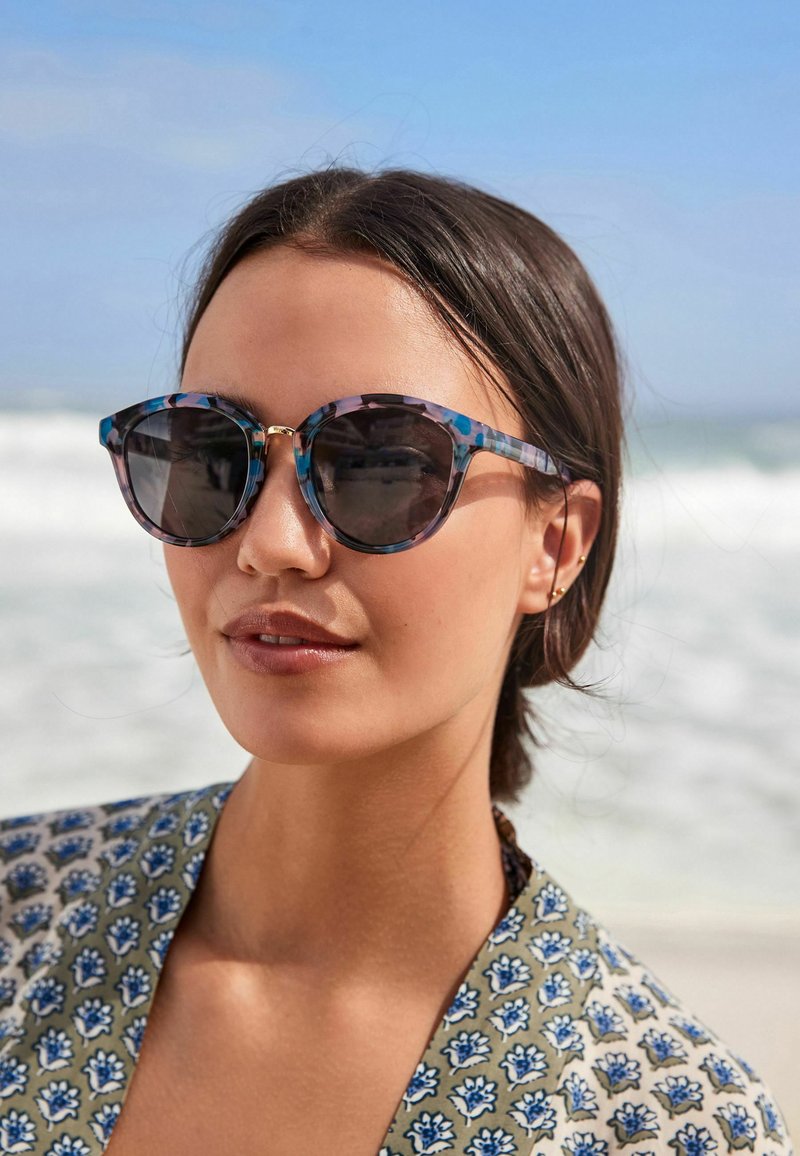Next PREPPY ROUND STANDARD Sunglasses turquoise blue/blue Zalando.de