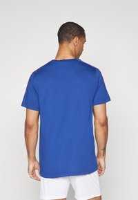 adidas Performance ARSENAL FC DNA - T-shirt con stampa - victory blue
