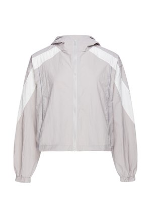 Giacca con cappuccio grigio chiaro con strisce bianche a forma di chevron su spalle e maniche, cerniera frontale e polsini elasticizzati.