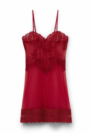 Rode kant chemise met verstelbare bandjes, doorschijnende textuur, bloemkantdetails bij het lijfje en de zoom, en een getailleerde pasvorm.